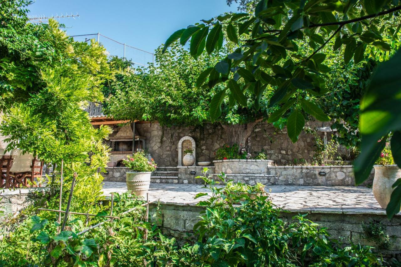 Villa Ilias Pinakokhorion Buitenkant foto