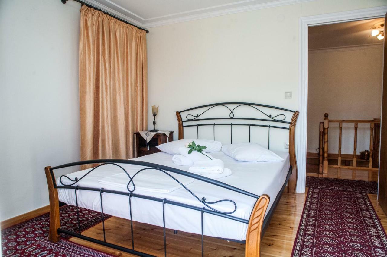 Villa Ilias Pinakokhorion Buitenkant foto