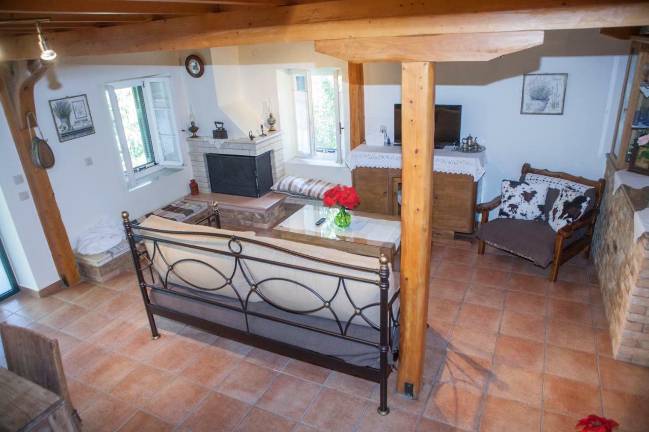 Villa Ilias Pinakokhorion Buitenkant foto